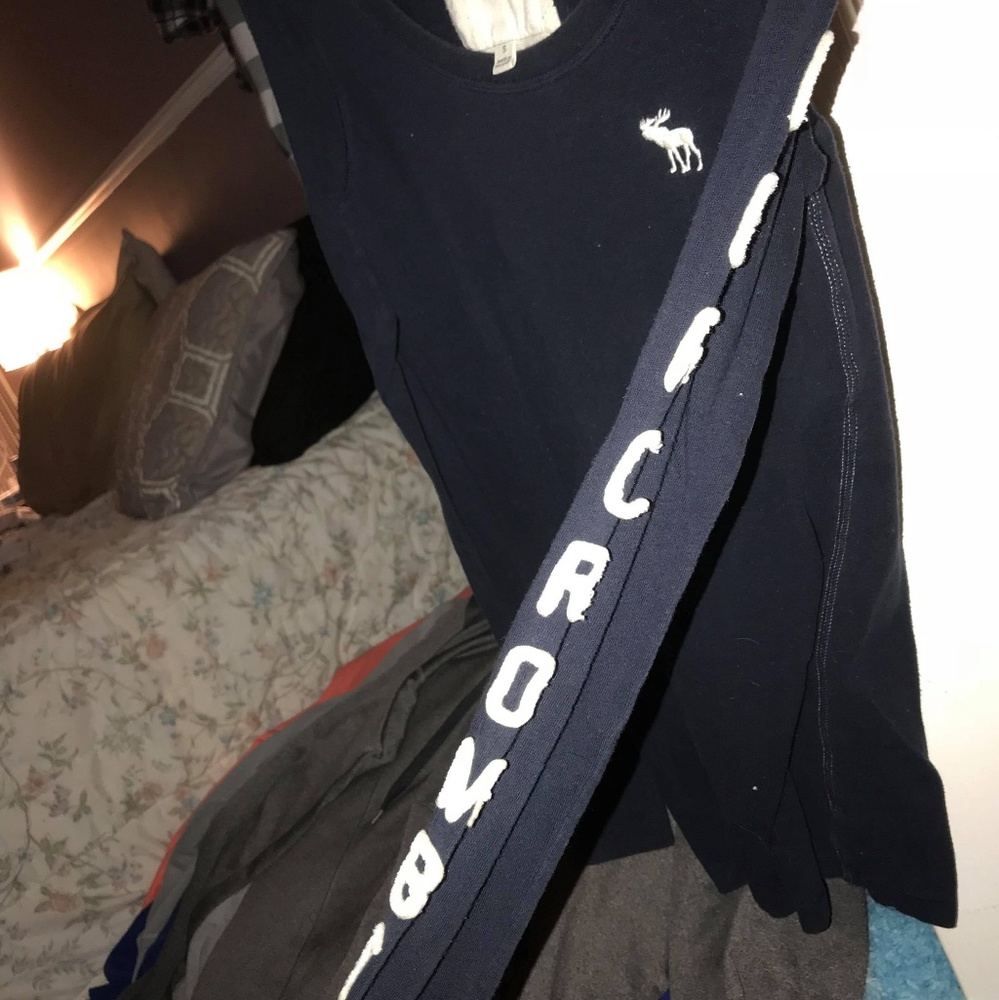 Abercrombie moose tee